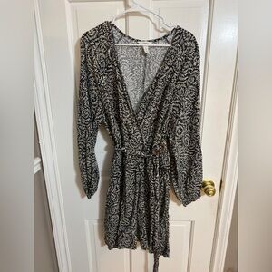 H&M Black and White Patterned Dress